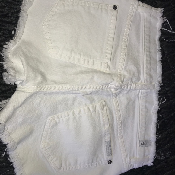 7 for All Mankind white denim Shorts - Picture 7 of 7